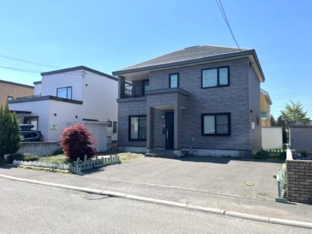 4LDK house in Kita Ward, Sapporo, Hokkaido - Photo 1