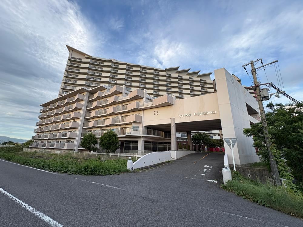 3LDK apartment in Kusatsu, Shiga - Photo 1