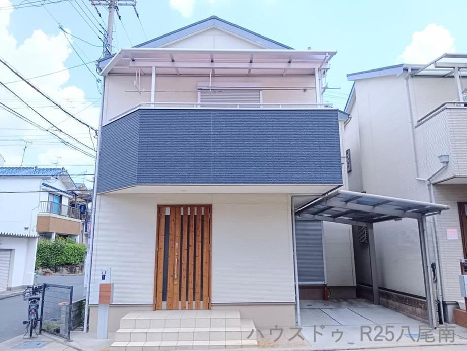 3LDK house in Yao, Osaka - Photo 1