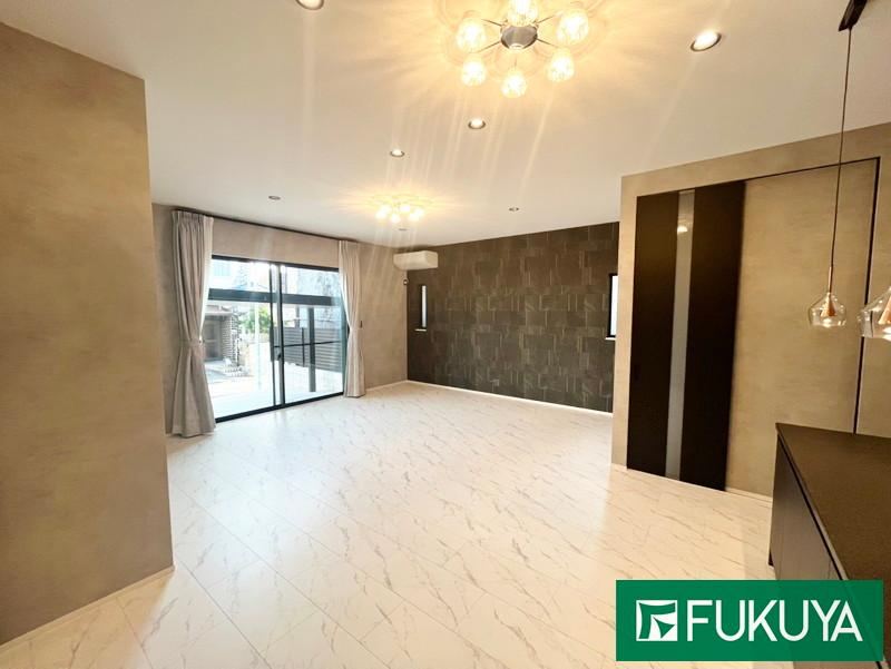 5LDK house in Sumiyoshi Ward, Osaka - Photo 1
