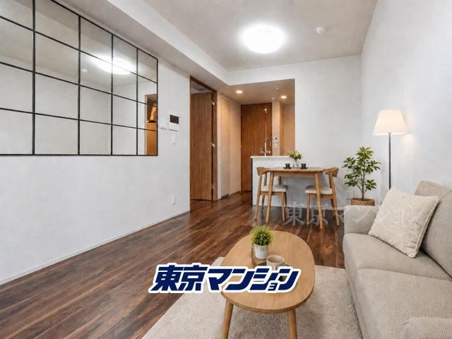 2LDK apartment in Shinjuku Ward, Tokyo - Photo 1