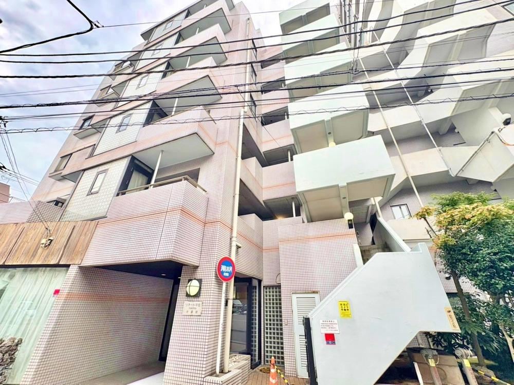 2LDK apartment in Adachi Ward, Tokyo - Photo 1