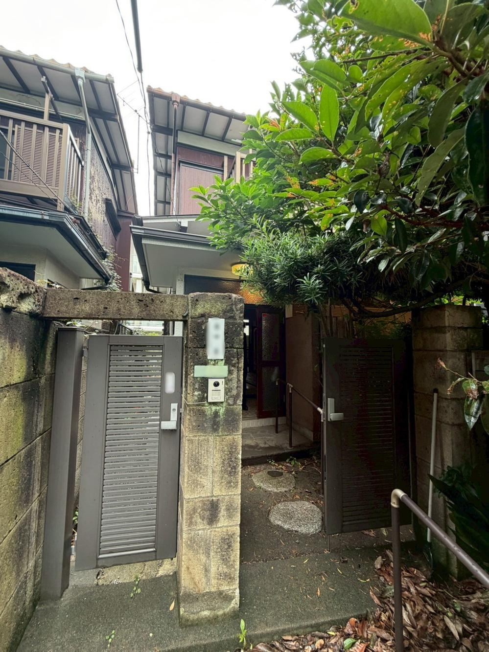 5LDK house in Setagaya Ward, Tokyo - Photo 1