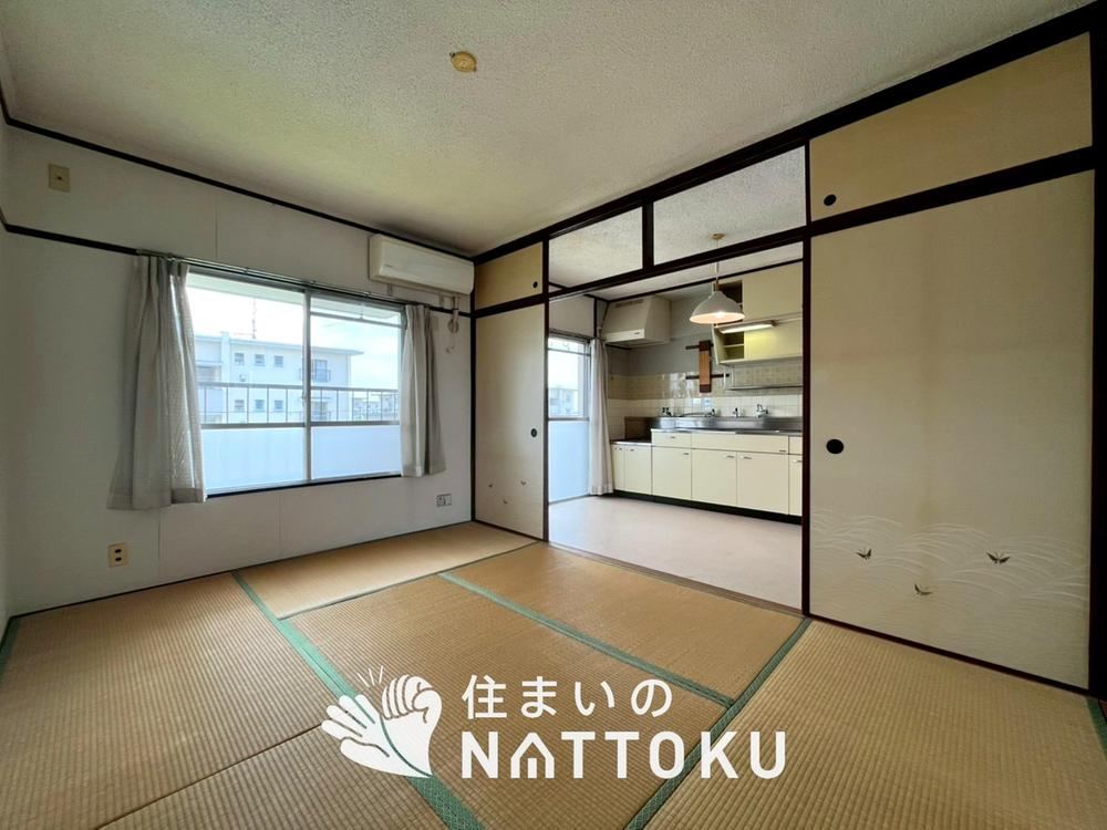 3DK apartment in Hirakata, Osaka - Photo 1