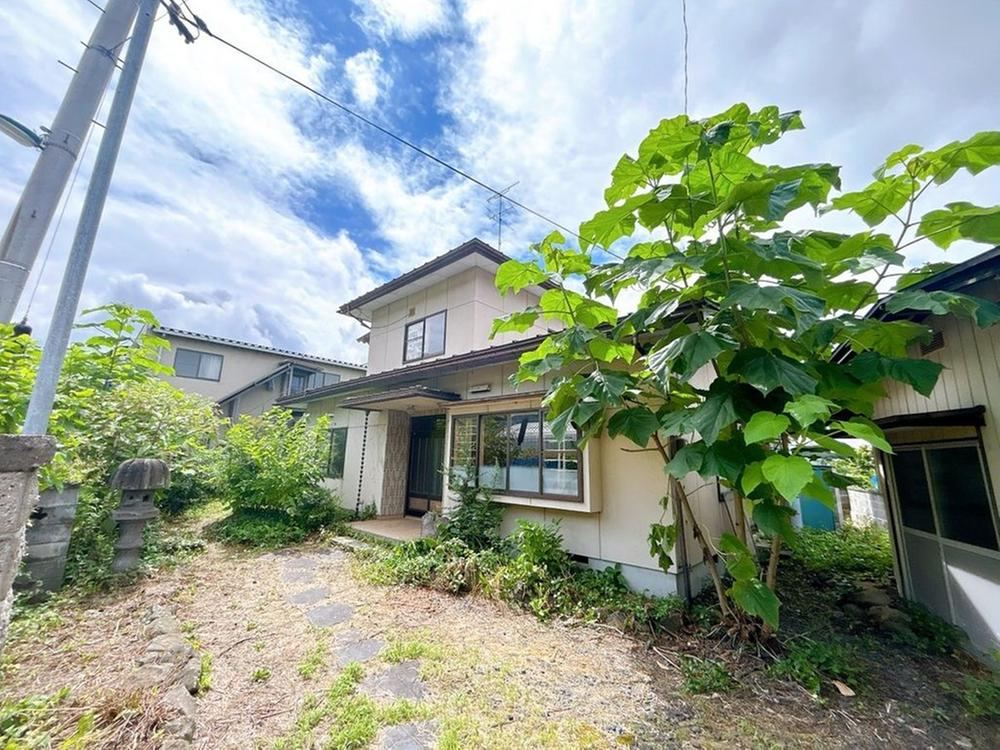 4LDK house in Yamagata, Yamagata - Photo 1
