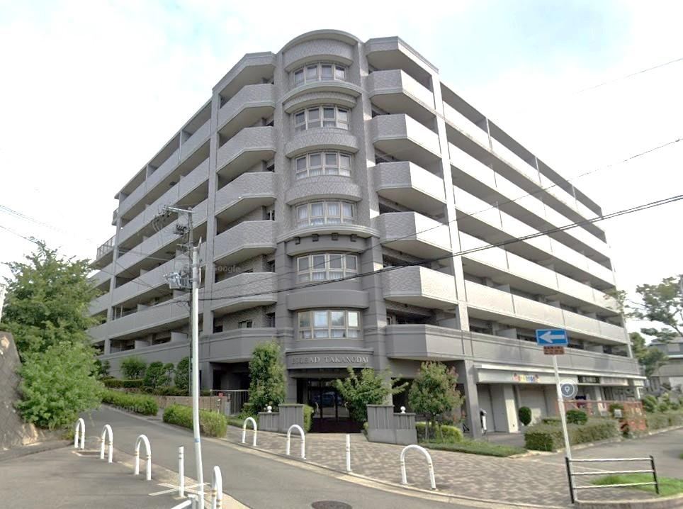 3LDK apartment in Suita, Osaka - Photo 1