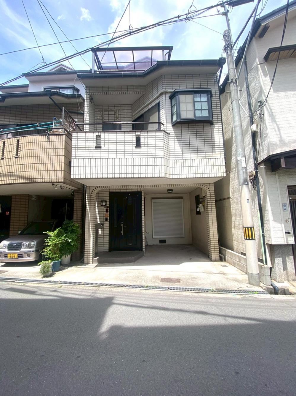 4LDK house in Sumiyoshi Ward, Osaka - Photo 1