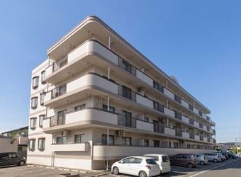4LDK apartment in Takahama