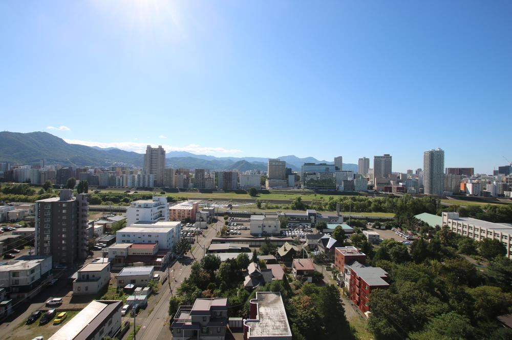 4LDK apartment in Toyohira Ward, Sapporo, Hokkaido - Photo 1