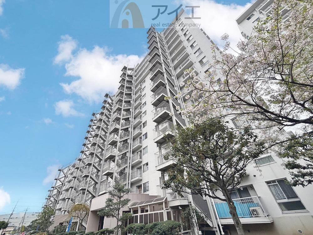 3LDK apartment in Misato, Saitama - Photo 1