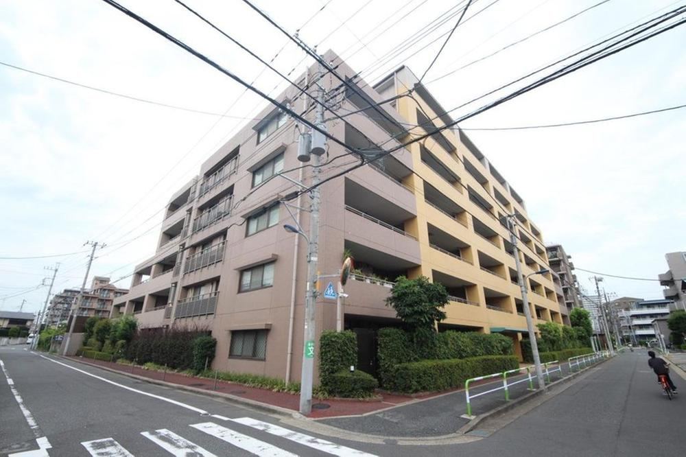 3LDK apartment in Kita Ward, Tokyo - Photo 1
