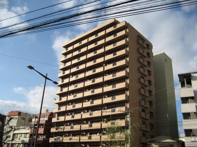 4LDK apartment in Matsuyama, Ehime - Photo 1