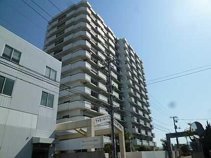 3LDK apartment in Naka Ward, Hiroshima - Photo 1