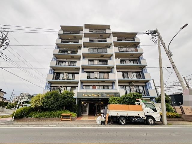3LDK apartment in Satte, Saitama - Photo 1