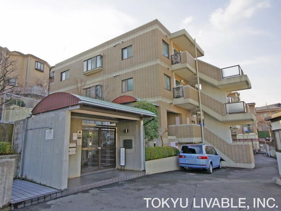 2LDK apartment in Kohoku Ward, Yokohama, Kanagawa - Photo 1