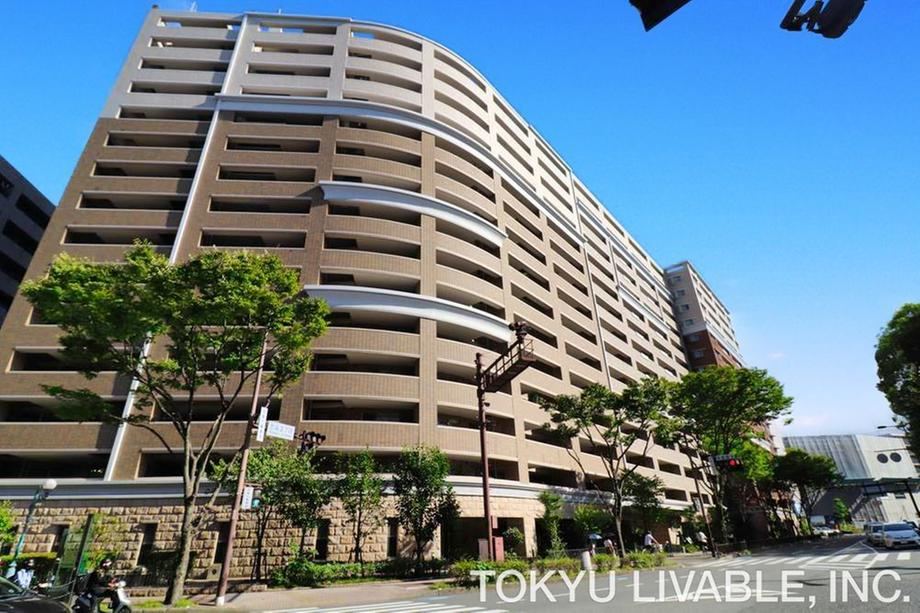 4LDK apartment in Chuo Ward, Fukuoka - Photo 1