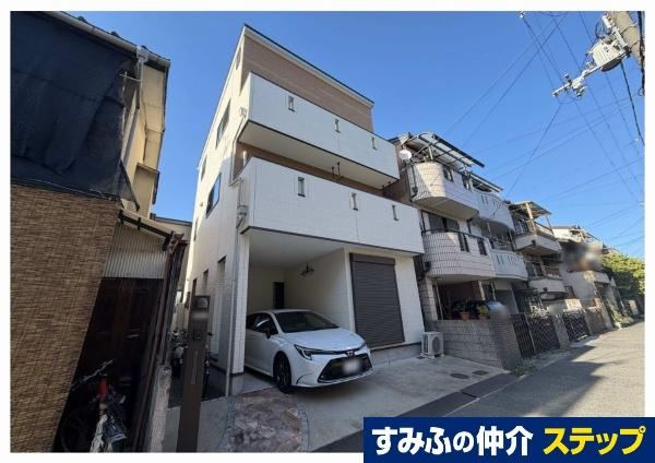 3LDK house in Takatsuki, Osaka - Photo 1