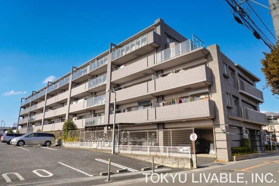 3LDK apartment in Kitamoto, Saitama - Photo 1