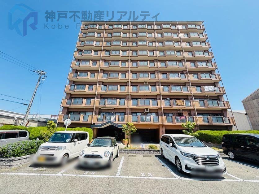 3LDK apartment in Akashi, Hyogo - Photo 1