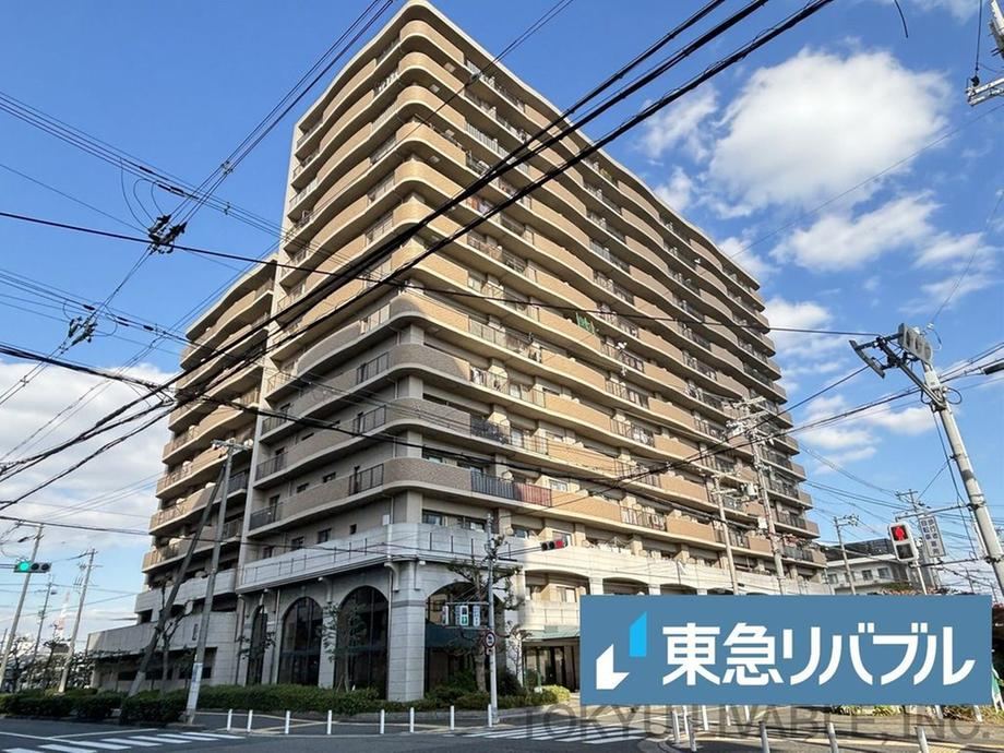 3LDK apartment in Matsubara, Osaka - Photo 1