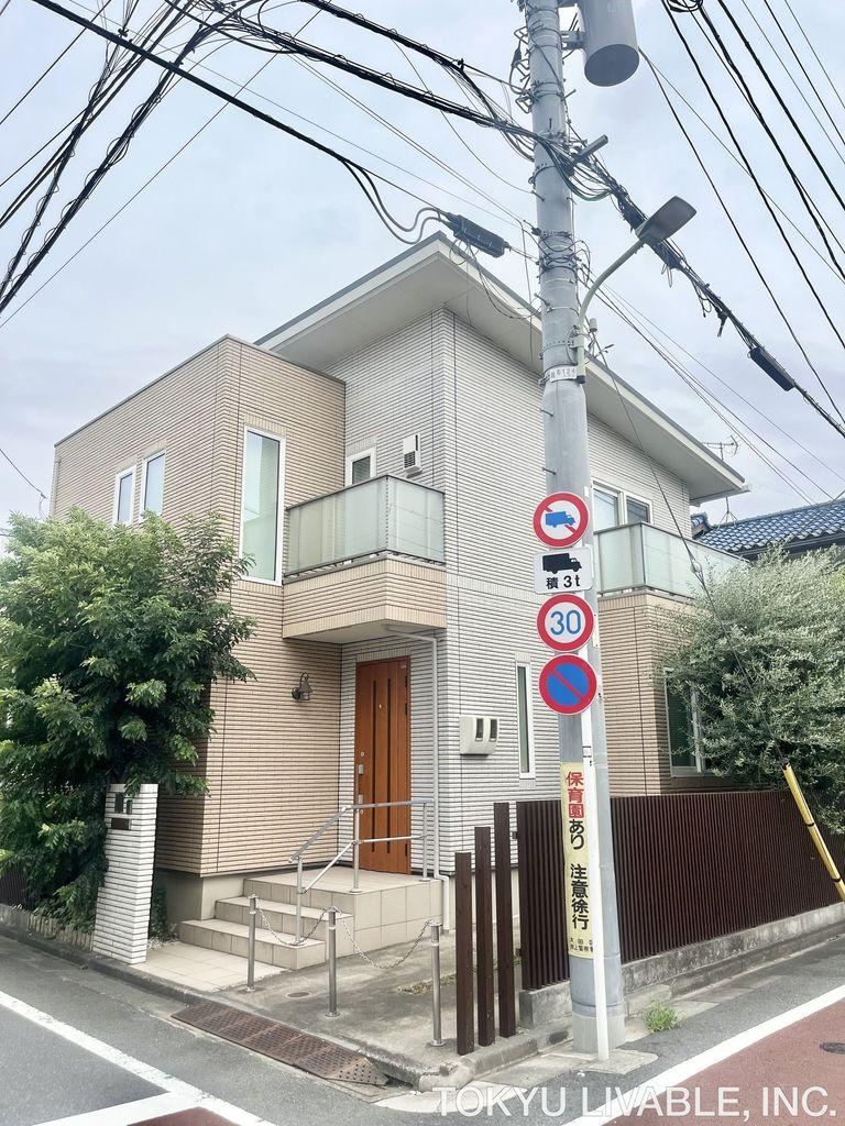 2LDK house in Ota Ward, Tokyo - Photo 1