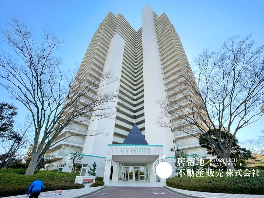 2LDK+S apartment in Suma Ward, Kobe, Hyogo - Photo 1