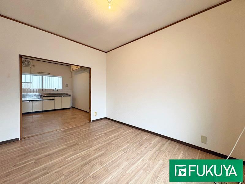 3LDK house in Neyagawa, Osaka - Photo 1