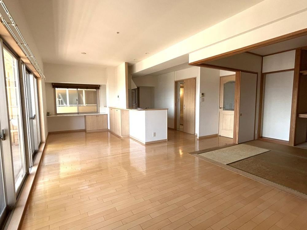 4LDK apartment in Kure, Hiroshima - Photo 1