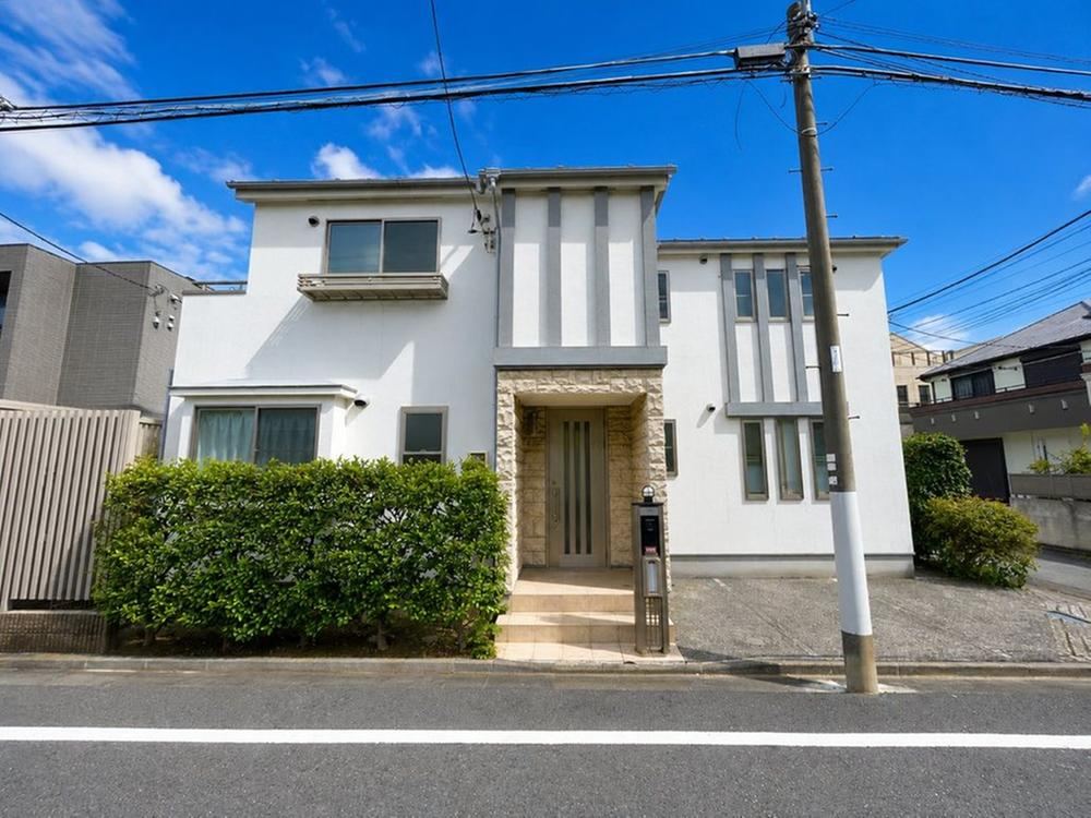4LDK house in Suginami Ward, Tokyo - Photo 1