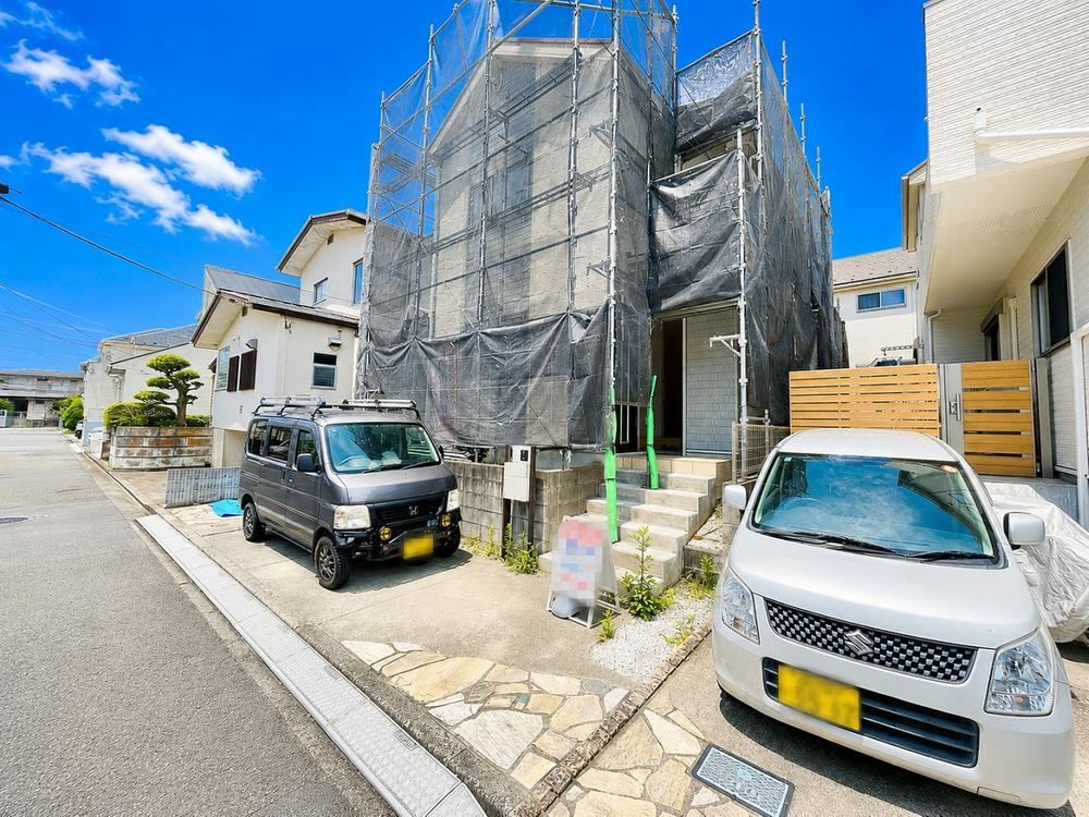 4LDK house in Fujisawa, Kanagawa - Photo 1