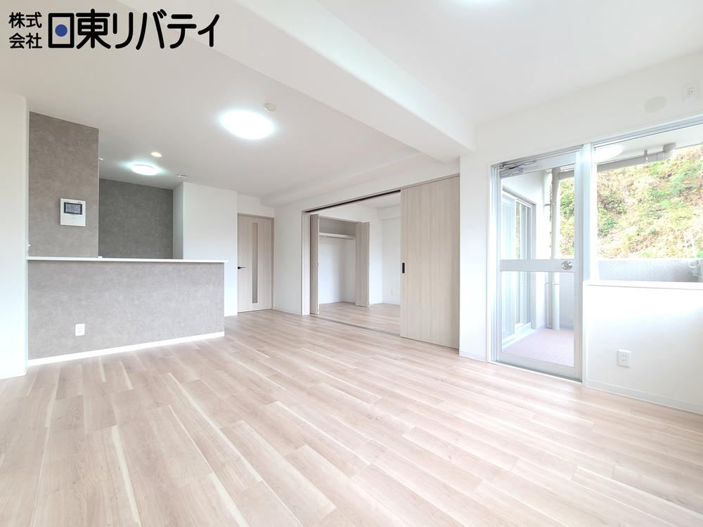 2LDK+S apartment in Naka Ward, Hiroshima - Photo 1