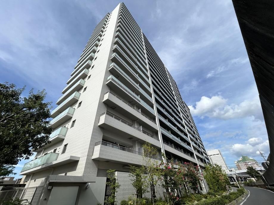 3LDK apartment in Kita Ward, Okayama - Photo 1