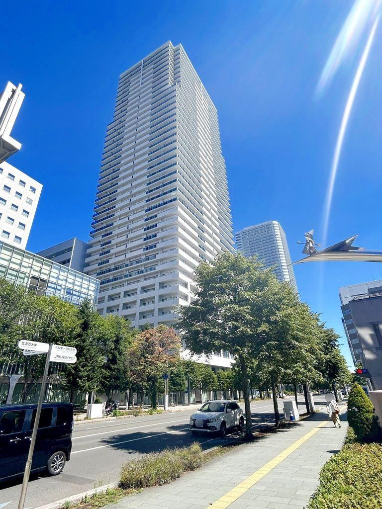 2LDK apartment in Kita Ward, Sapporo, Hokkaido - Photo 1