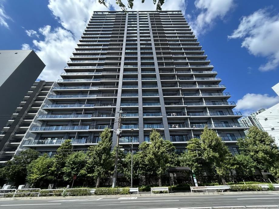 2LDK apartment in Shinagawa Ward, Tokyo - Photo 1