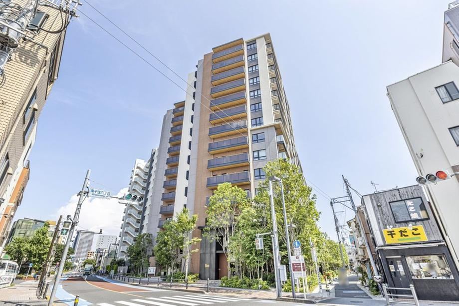 3LDK apartment in Arakawa Ward, Tokyo - Photo 1