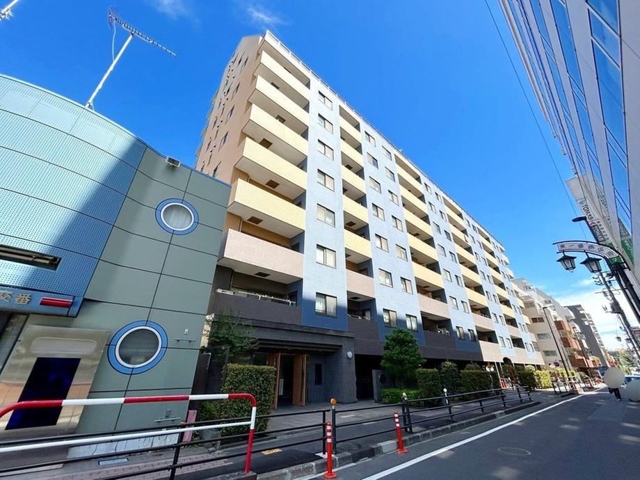 2LDK+S apartment in Kunitachi, Tokyo - Photo 1