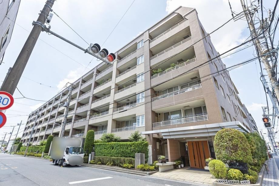 3LDK apartment in Edogawa Ward, Tokyo - Photo 1