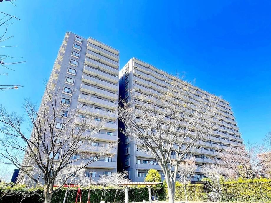 3LDK apartment in Toda, Saitama - Photo 1