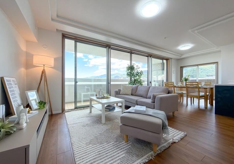 3LDK+S apartment in Higashinada Ward, Kobe, Hyogo - Photo 1