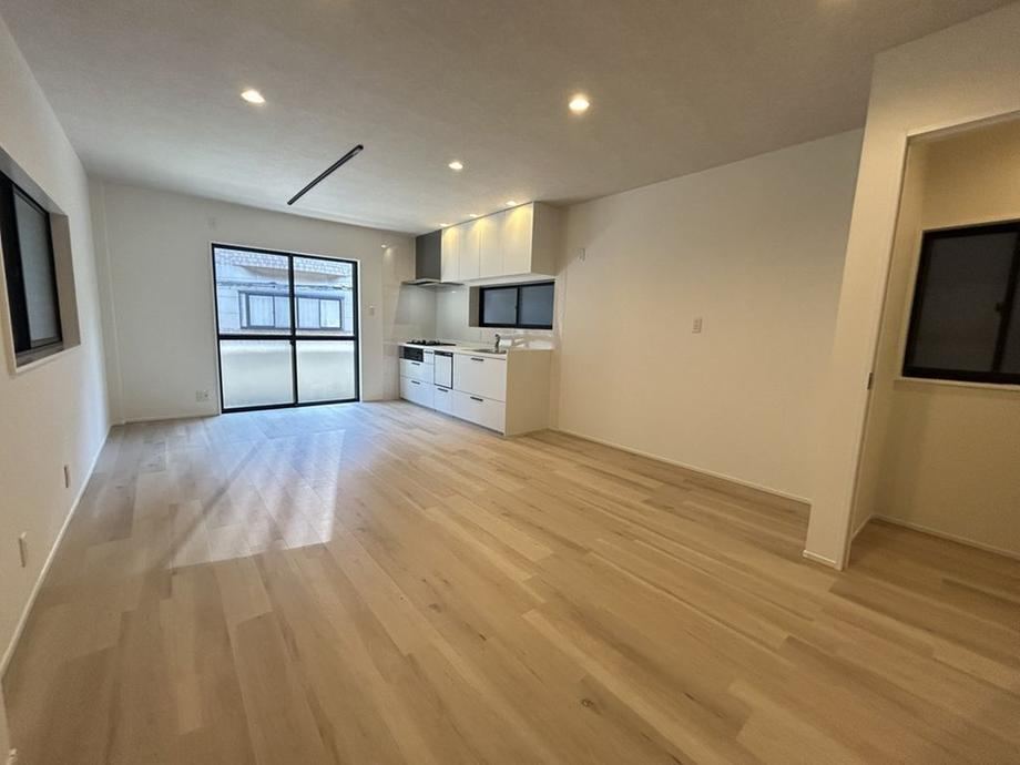 5LDK house in Hirano Ward, Osaka - Photo 1