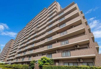 3LDK+S apartment in Iwakura
