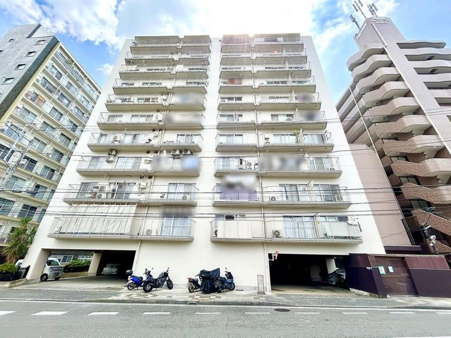 2LDK+S apartment in Naka Ward, Yokohama, Kanagawa - Photo 1