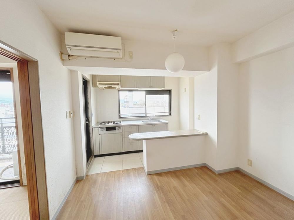 2LDK apartment in Kanazawa, Ishikawa - Photo 1