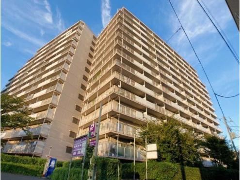 3LDK apartment in Koto Ward, Tokyo - Photo 1