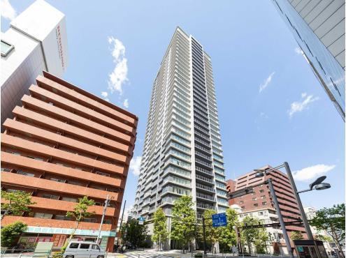 2LDK apartment in Shinjuku Ward, Tokyo - Photo 1