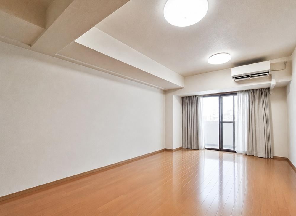 3LDK+S apartment in Toshima Ward, Tokyo - Photo 1