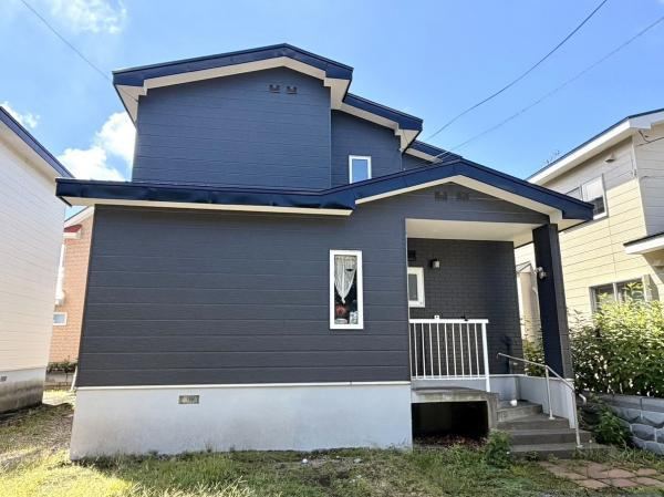 4LDK house in Tomakomai, Hokkaido - Photo 1