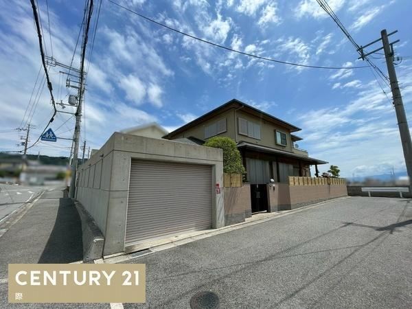 6LDK+S house in Wakayama, Wakayama - Photo 1