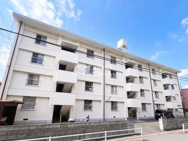 1LDK apartment in Koshigaya, Saitama - Photo 1
