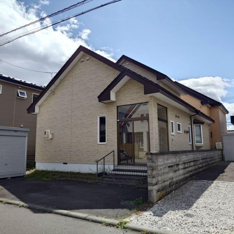 4LDK+S house in Tomakomai, Hokkaido - Photo 1
